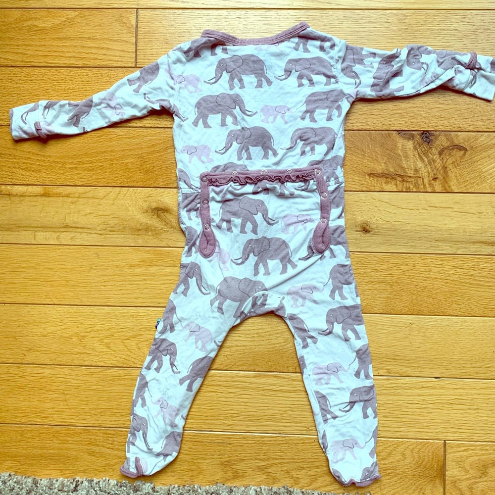 KicKee Pants pajamas/play wear 12-18 months